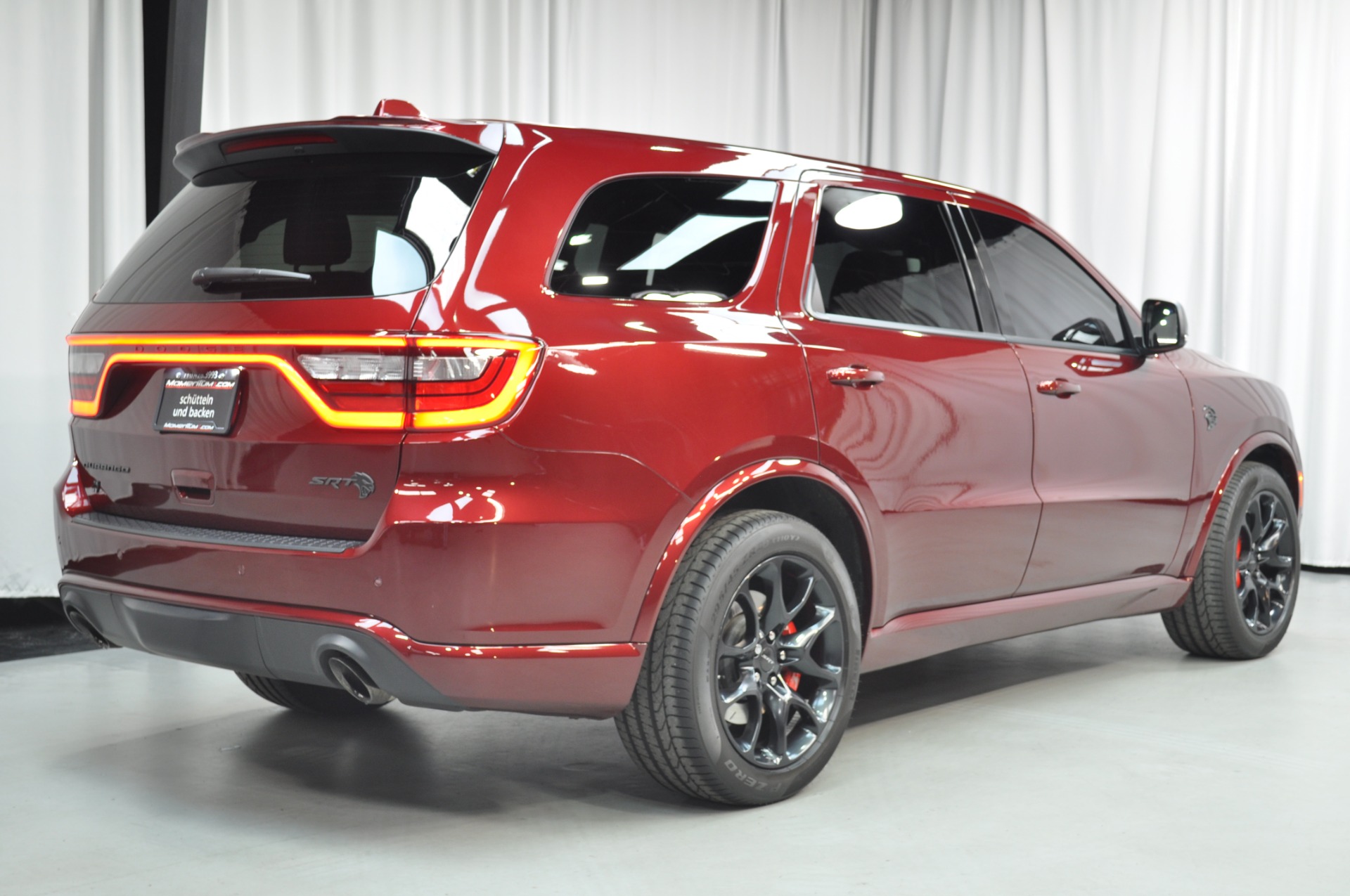 1,010-HP Dodge Durango SRT Hellcat RS Edition Is Red and Black