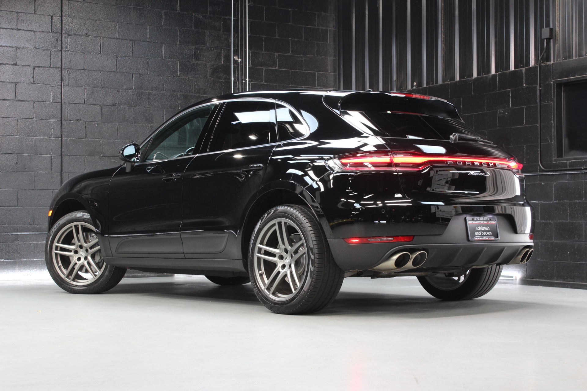 Buy Porsche Macan S Black? - Exclusive & Luxury Cars - The Engine Room