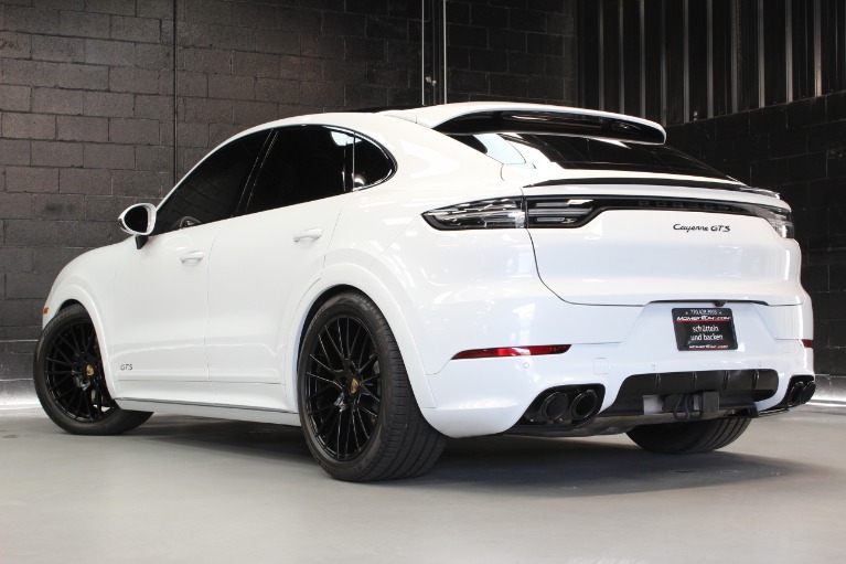 New 2022 Porsche Cayenne GTS Overview